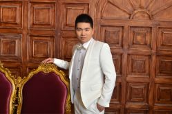 -上海彩妆秀摄影设计有限公司