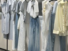 -王府井奥莱临潼小镇(临潼店)