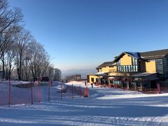 -中旅松花湖滑雪场
