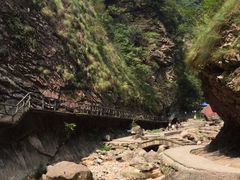 -藏龙百瀑漂流