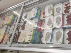 -嘎琉鲜切牛肉自助火锅