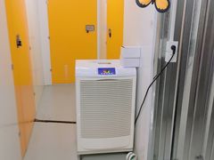 -安东易迷你仓自助寄存仓库(淞虹路店)