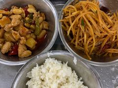 宫爆鸡丁-上海师范大学西部食堂