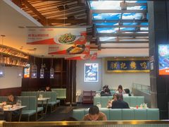 -阿瓦山寨·湘菜现炒·剁椒鱼头王(咸阳总店)