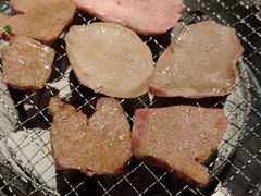 -山川小町·极番烧肉(新地假日广场店)