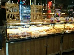 面包甜点陈列柜-巴黎贝甜(五道口店)