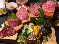 -山川小町·极番烧肉(新地假日广场店)