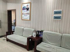 -优伢仕口腔(汽车西站店)