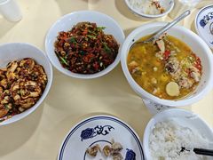 -笨罗卜浏阳菜馆(太平街店)