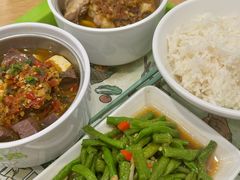 -老乡鸡(亳州路天庆大厦店)