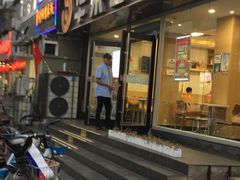 门面-华莱士·全鸡汉堡(五爱道店)