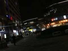 -宝龙城(杭州滨江店)
