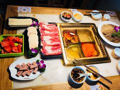 -巴渝瓦肆重庆鲜火锅(宝龙环湖店)