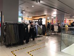 -H&M(来又来时尚购物广场店)