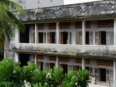 -吐斯廉屠杀博物馆