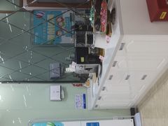 -茂菊口腔连锁(浦东南路店)