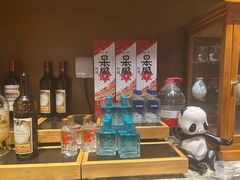 -雍容荟帝王蟹活龙虾展台自助(IFS黑金店)