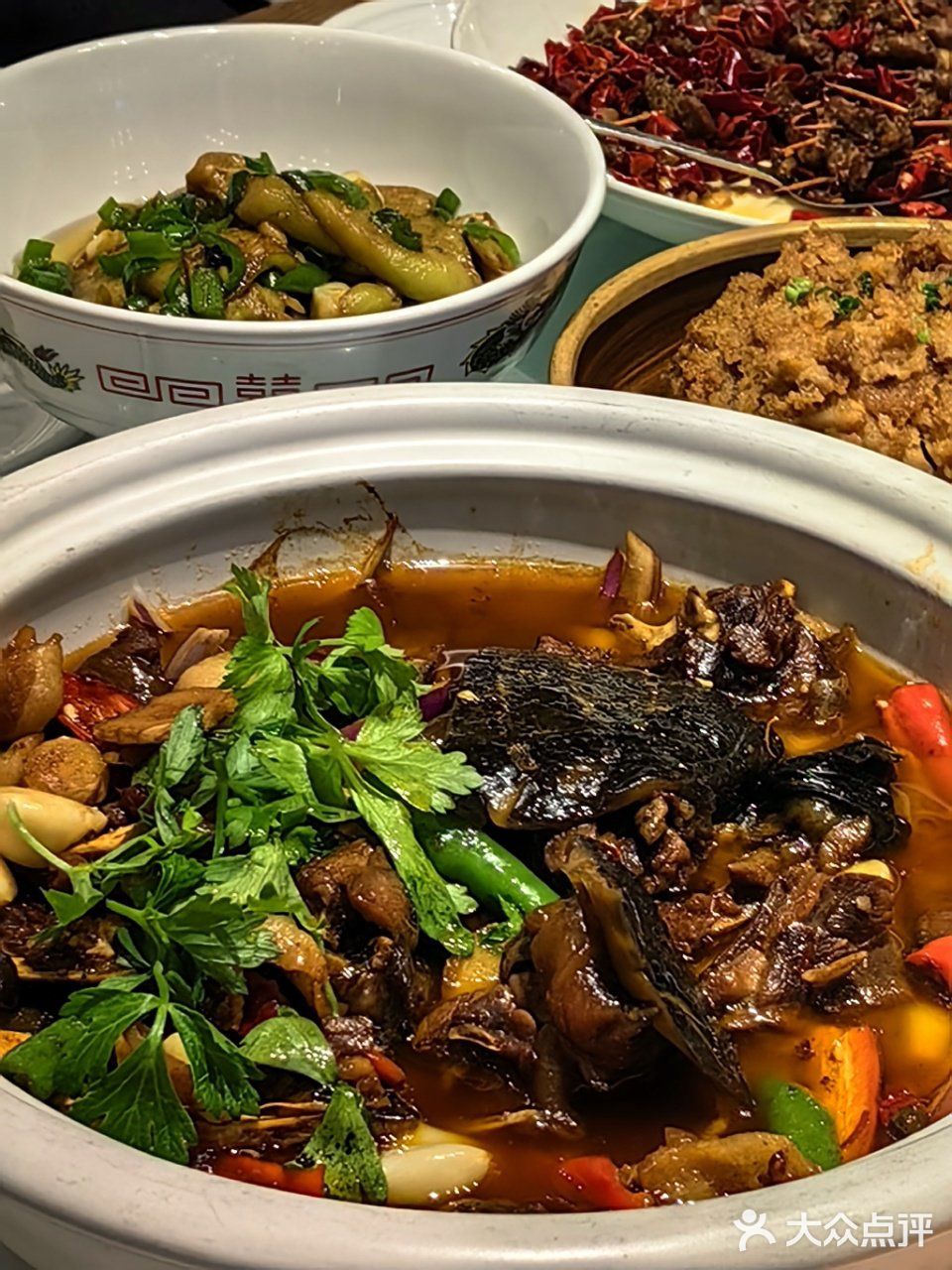 人生建议！吃完青山这家湘菜再去武汉站