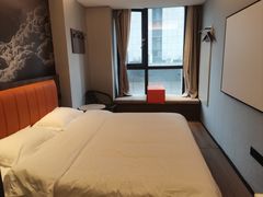 -玺玥·悦港酒店(华西医院锦江院区店)