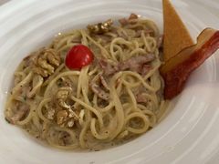 法式奶油蘑菇烩鸡肉-火车头法国西餐厅