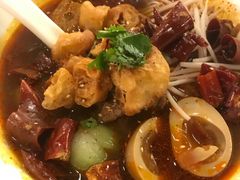 -晶华冠军牛肉面坊