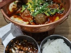 -成都你六姐·牛肉冒菜(城市集市合生汇店)