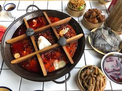 -瓜西西重庆火锅(花溪店)