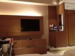-上海滴水湖皇冠假日酒店