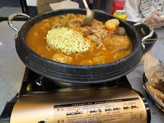 -豚妈妈汤饭·部队锅(南京东路店)