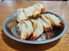 -黄阿姨锅贴大王(万航渡路店)