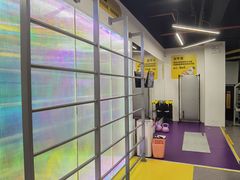 -发条鸭无人健身房(普陀中远两湾城店)