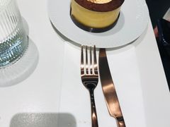 -潮一不贰·法式甜品·生日蛋糕·西式简餐(外滩店)