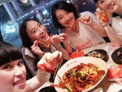 -沪小胖小龙虾(淮海中路旗舰店)
