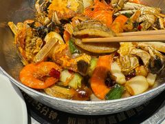 -七欣天香辣蟹火锅(闵行浦江欢乐颂店)