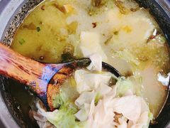 -周鱼小馆石锅酸菜鱼(活力汇店)