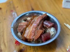 -梁阿婆廿年老牌扣肉糯米饭