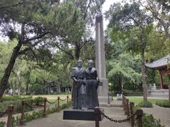 -汇龙潭