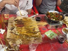 -老街烧烤大排档·地道湖北菜·龙虾馆(汉口火车站店)