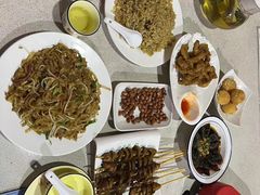 -墨脱石锅椰子鸡•香草鸭•东山羊(大东海店)