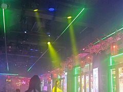 -喜鹊音乐酒馆(西街店)