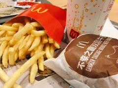 -麦当劳(民盈·国贸城店)