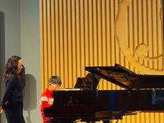 -柏斯音乐艺术中心·钢琴·吉他(世纪金源店)