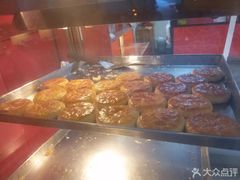 -香港元朗荣华月饼(十八甫路店)
