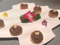 -左庭右院鲜牛肉火锅黑金店(陆家嘴中心店)