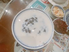 -广信牛奶甜品世家(台东店)