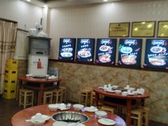 大堂-刘胖娃鱼庄·特色肥肠鱼(杨家坪店)