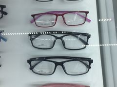 -翰佐蔡司小乐圆·依视路星趣控·暴龙眼镜折扣店