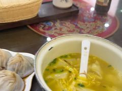 -笑来喜馄饨小笼工坊(通扬路店)