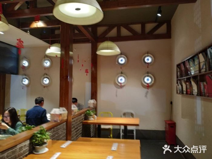 老北京炸酱面·烤鸭(前门店)大堂图片