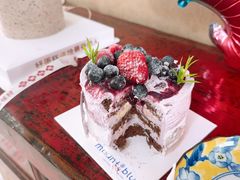 -山与蓝·轻糖鲜果蛋糕(勒泰店)